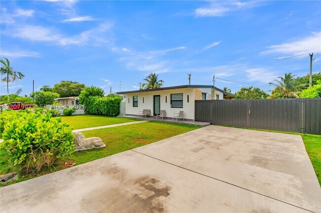 Building Photo - 10420 SW 182nd St