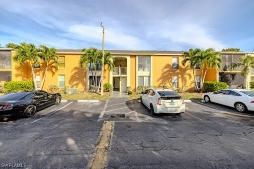 Foto del edificio - 12650 Kenwood Ln