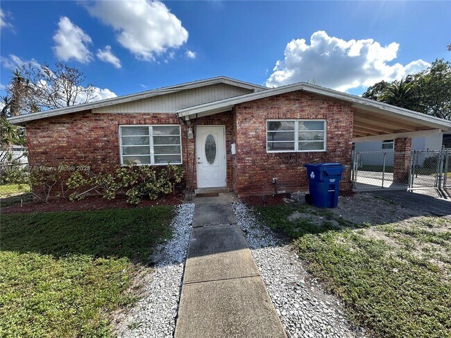 Foto del edificio - 6200 NW 16th St