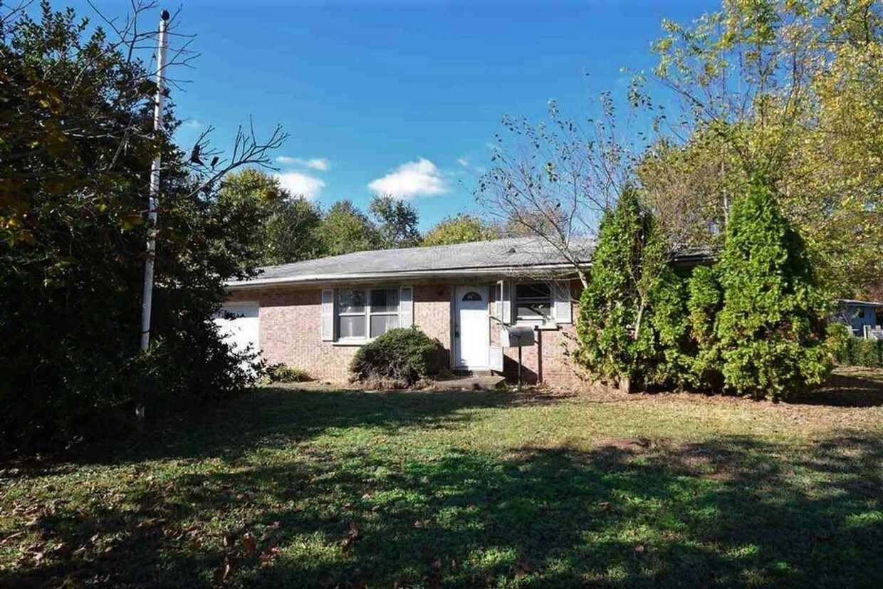 1327 S Alvord Blvd, Evansville, IN 47714 House Rental in Evansville