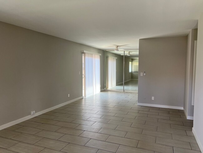 Building Photo - 3 Bedroom, 2 Bathroom