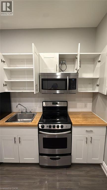 Building Photo - 70 Victoria Ave S