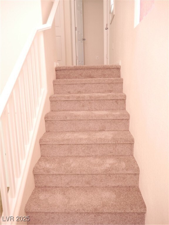 Foto del edificio - 6051 W Dewey Dr