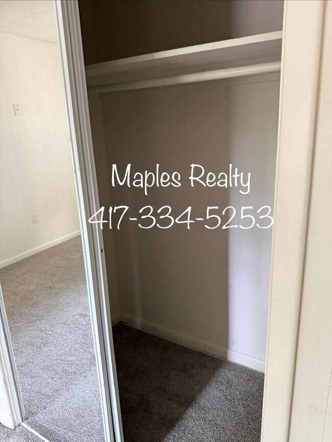Building Photo - 2 bed / 1 bath apartment, Kirbyville MO