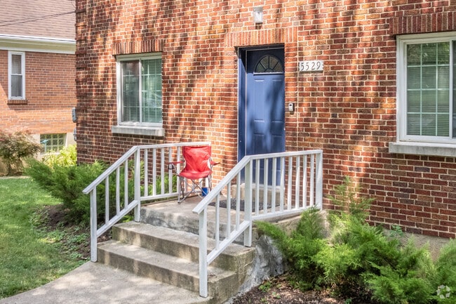 Building Photo - 5529-5533 Bosworth Pl