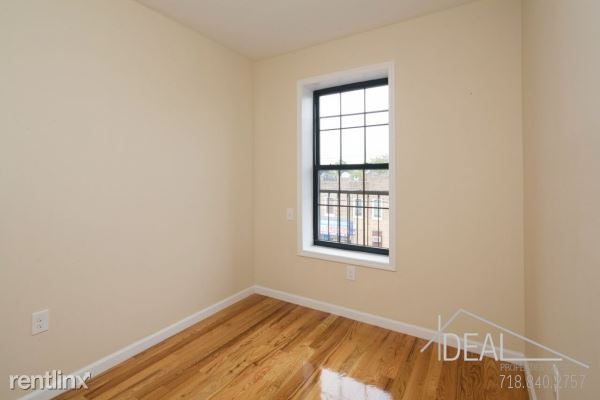 Building Photo - 538 Hegeman Ave