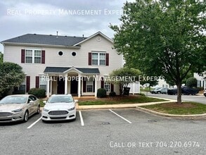 Building Photo - 9615 Littleleaf Dr