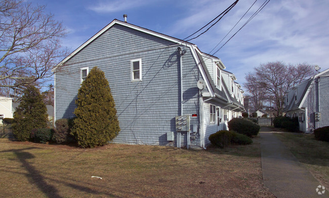 Building Photo - 70 Winter St