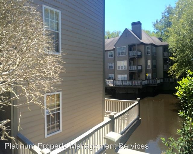 Building Photo - 706 Mill Pond Dr SE