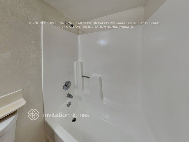Foto del edificio - 9623 N 71st Ave