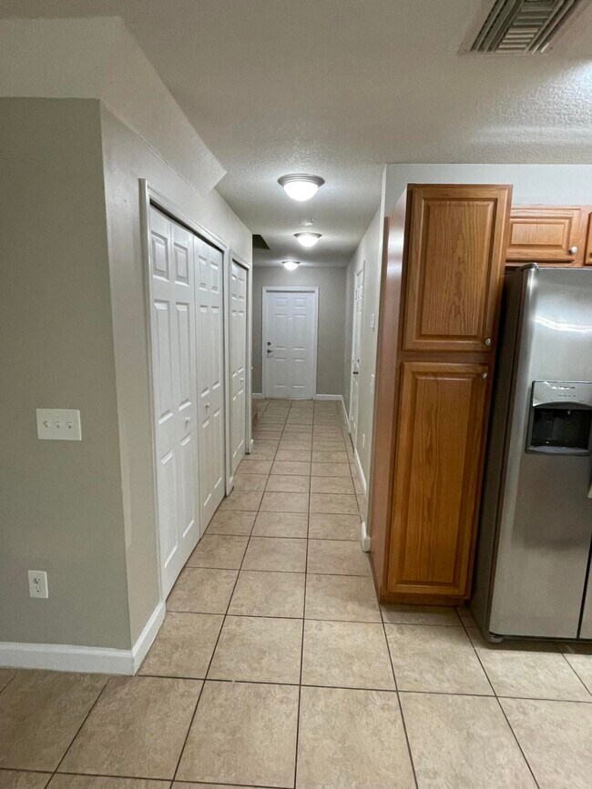 156 Carol Susan Lane Lane Fort Pierce Fl... Room for Rent in Fort