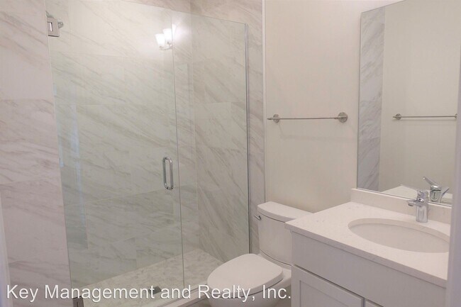 Foto del edificio - 809 N Franklin St