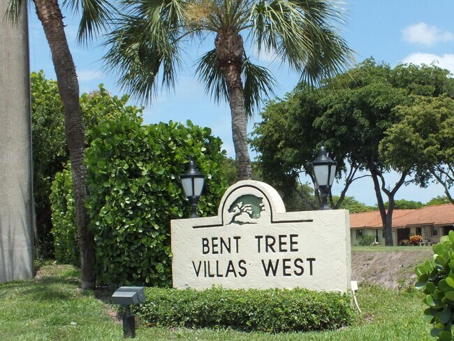 Foto del edificio - 4480 Ficus Tree Rd