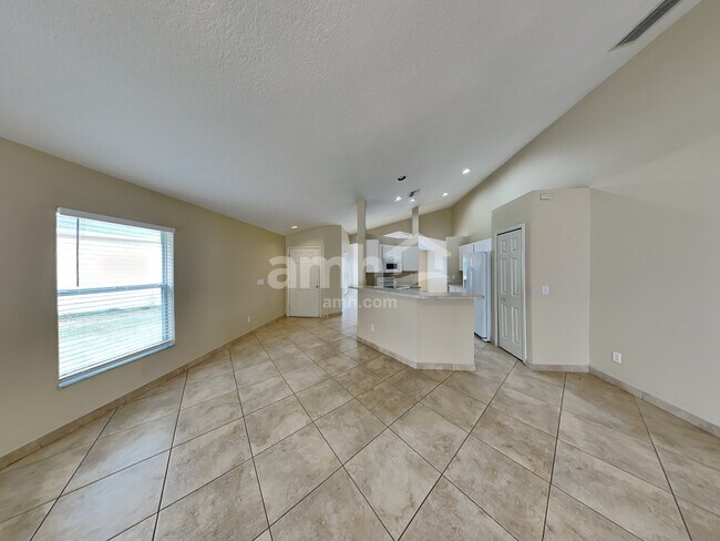 Building Photo - 3006 Summer Cruise Dr