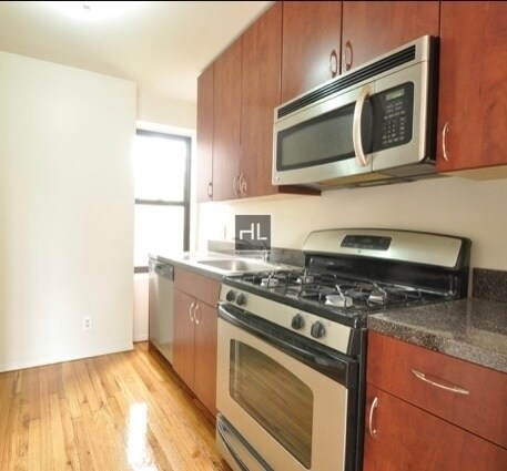 Foto del edificio - 42 AVENUE