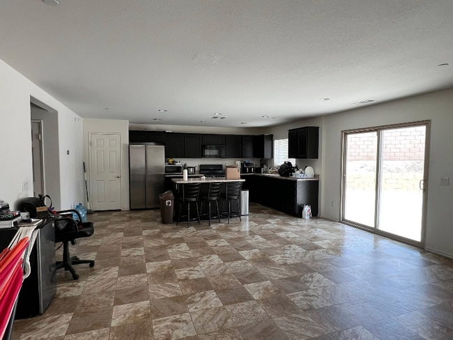 Building Photo - 16760 Meridian Ln