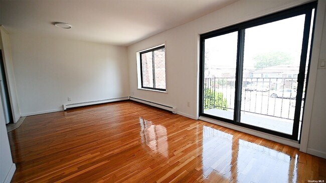 Building Photo - 109-10 Ditmars Blvd