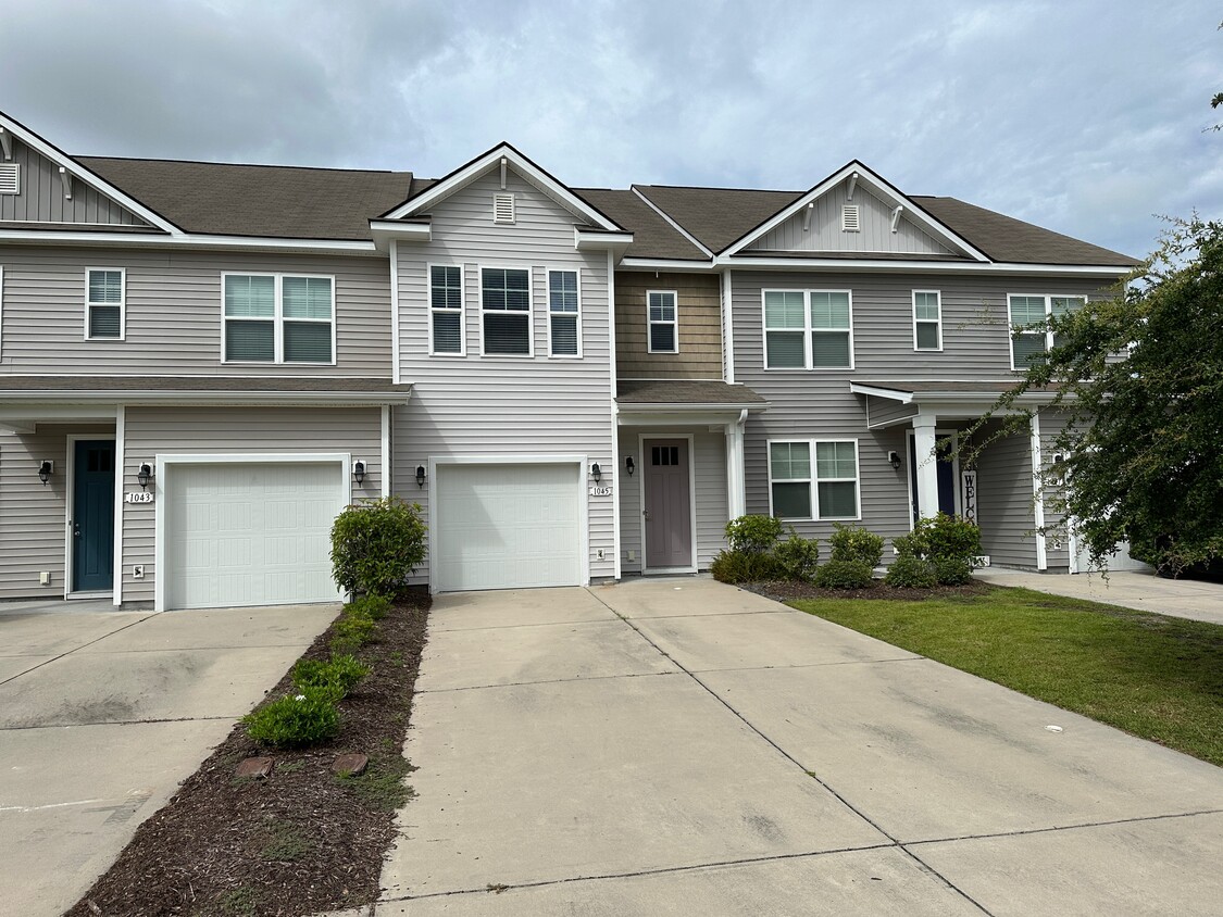 1045 Tee Shot Dr, Conway, SC 29526 Townhome Rentals in Conway SC