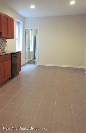 Building Photo - 4013 Green St