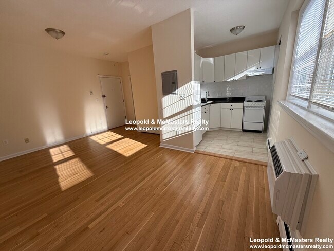 Building Photo - 1669 Commonwealth Ave