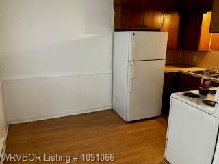 Foto del edificio - 7800 Thayer Dr