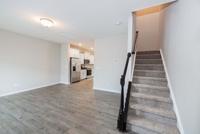 Building Photo - BEAUTIFUL NEW 3BD/2.5BTH Townhome - AVAILA...