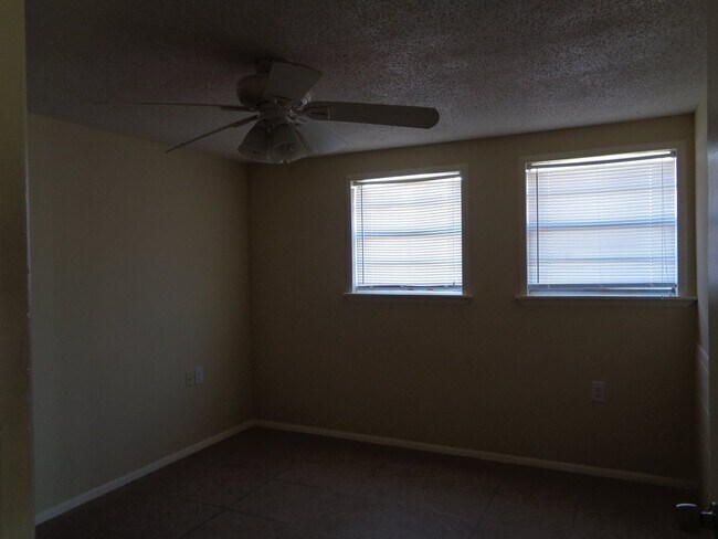 Foto del edificio - Nice updated unit on the north end of the Island