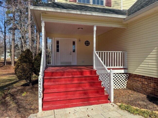 Foto del edificio - 24502 Lake Dr