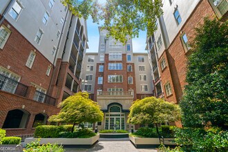 Building Photo - 50 Biscayne Dr NW