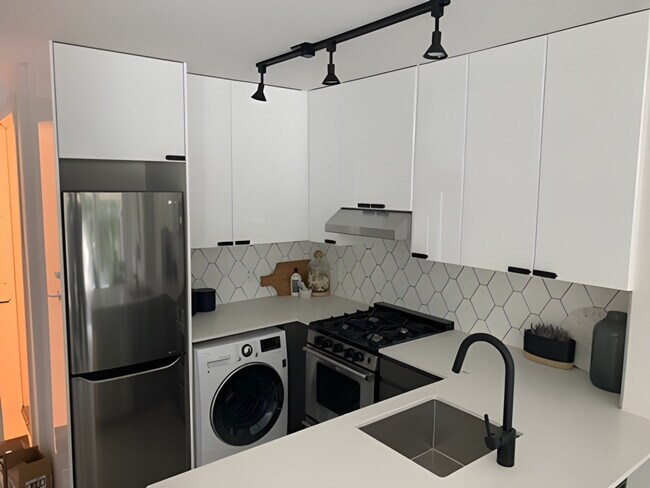 Photo du bâtiment - 1716 Napier St