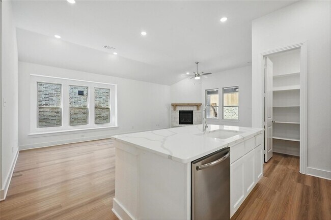 Foto del edificio - 5060 Westhaven Cir