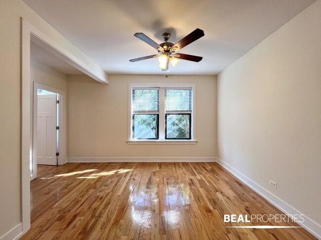 2 bedroom in CHICAGO IL 60613 - 2 bedroom in CHICAGO IL 60613 Apartment