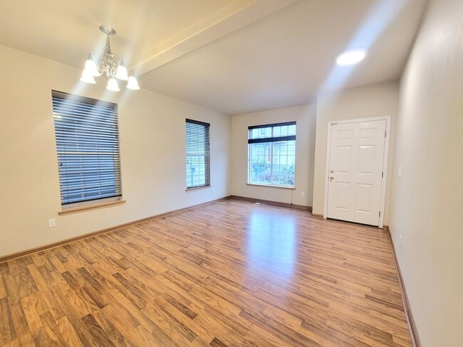 Building Photo - 19226 25th Ave SE