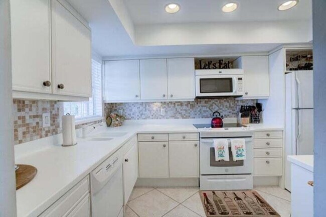 Foto del edificio - 1051 Sugar Sands Blvd