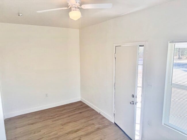 Photo - Unique Tri plex Apartment