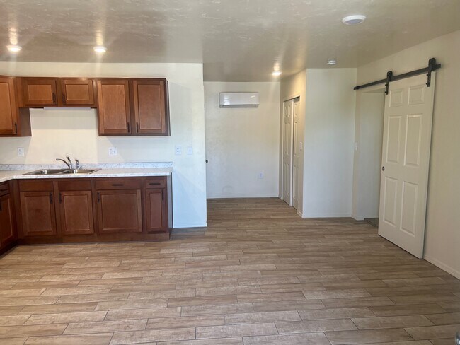 Cocina - 1001 Elledge Dr