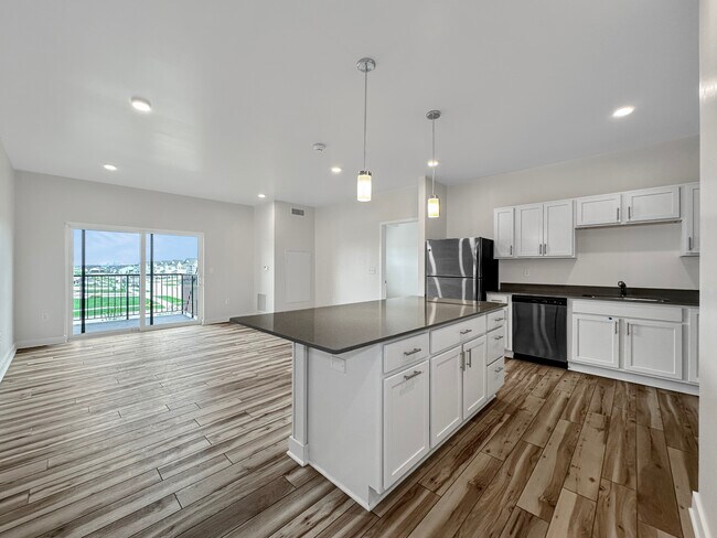 Building Photo - Stratford Pointe