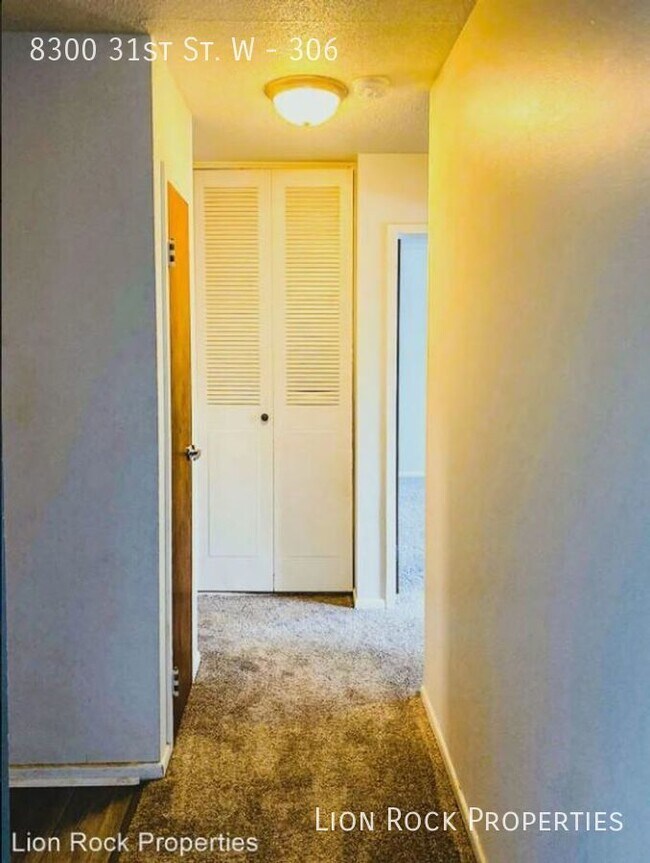 Building Photo - Experience Serenity and Convenience: 1 Bed...