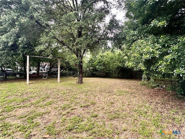 Building Photo - 129 Riverside Dr