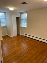 Building Photo - 1205 Jamestown Rd