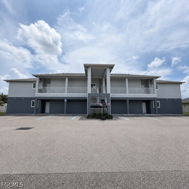 Foto del edificio - 1625 SW 1st Ave