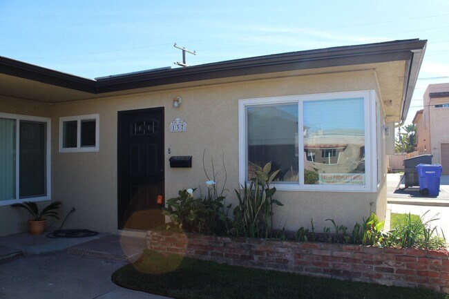 Building Photo - Gorgeous Unit in Imperial Beach!