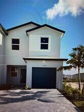 Building Photo - 17851 SW 359 Ter