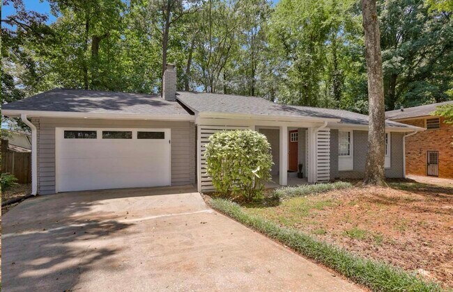 Building Photo - 3558 Troutdale Ct