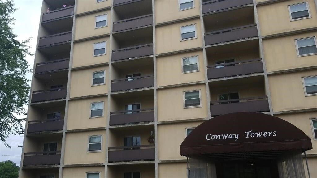 Building Photo - 904 3rd Ave