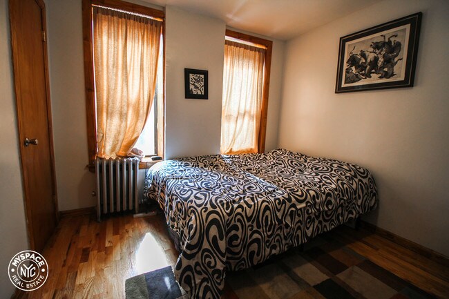 Foto del edificio - 381 Berry St