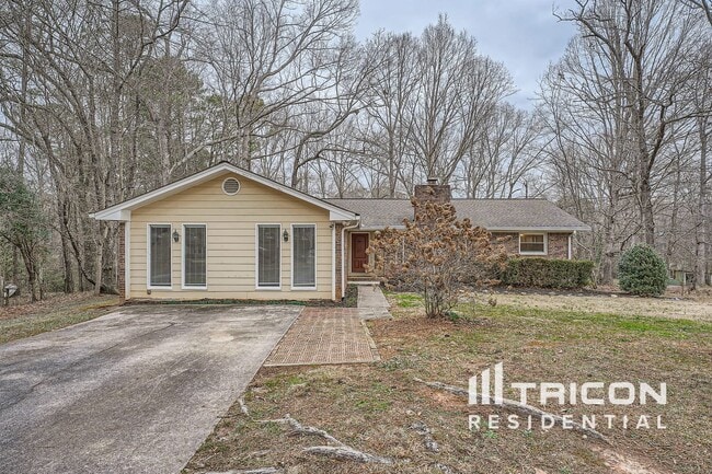 Building Photo - 185 Sequoyah Dr