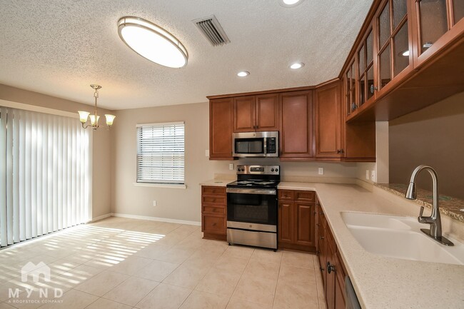 Building Photo - 5464 Spring Brook Rd