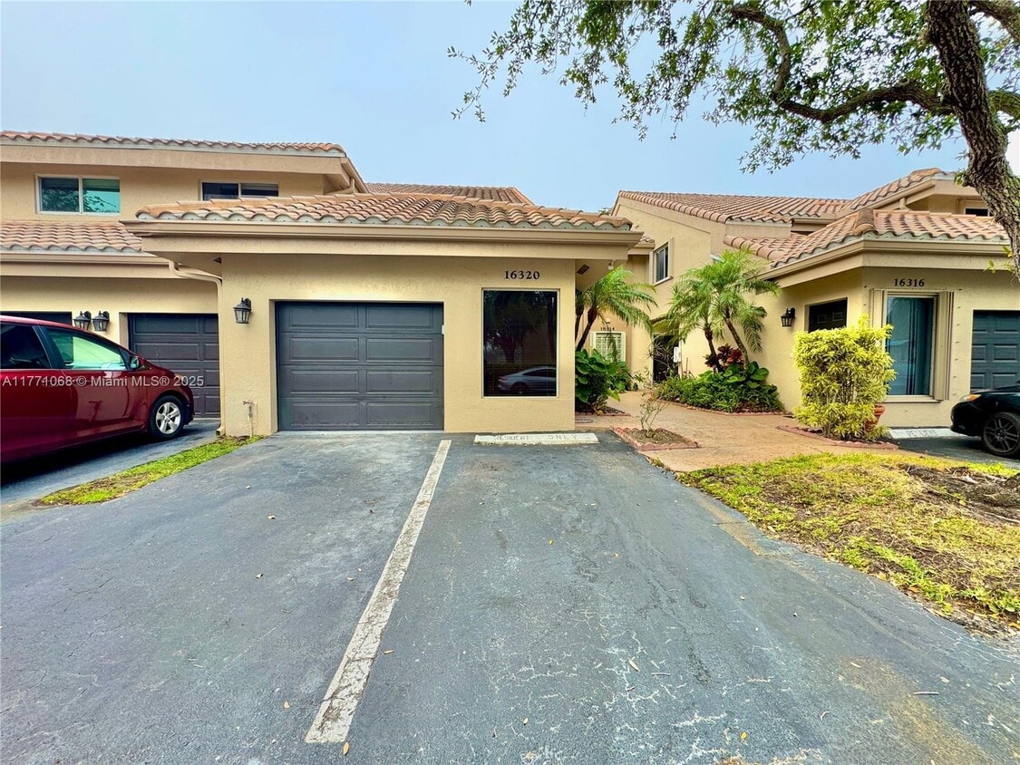 Photo - 16320 Malibu Dr (Weston, FL)