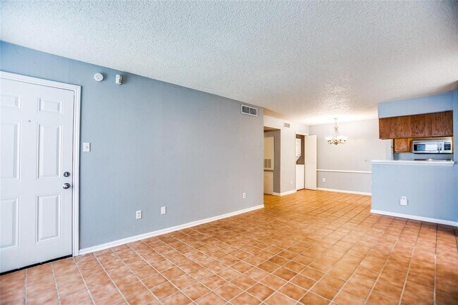 Building Photo - 10101 S Gessner Rd